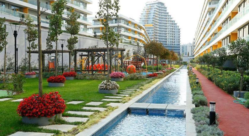 Batisehir Compound Luxury 1 Bedroom Daire İstanbul