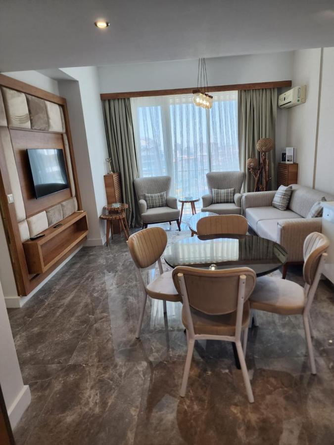 Batisehir Compound Luxury 1 Bedroom Istanboel